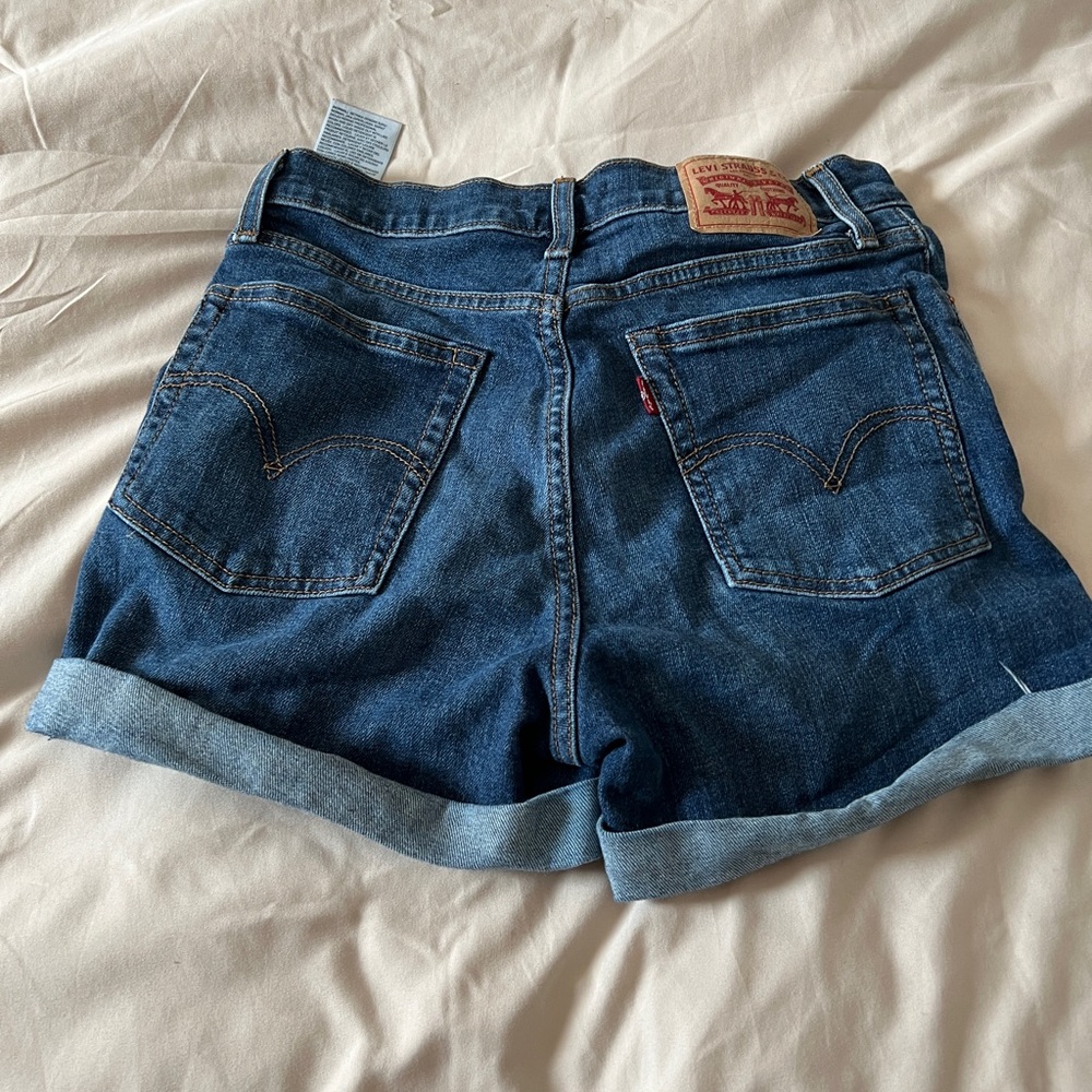 Levi’s shorts